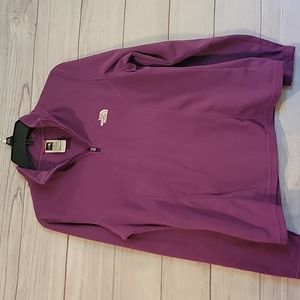 North Face Qtr zip purple long sleeve pullover Size med